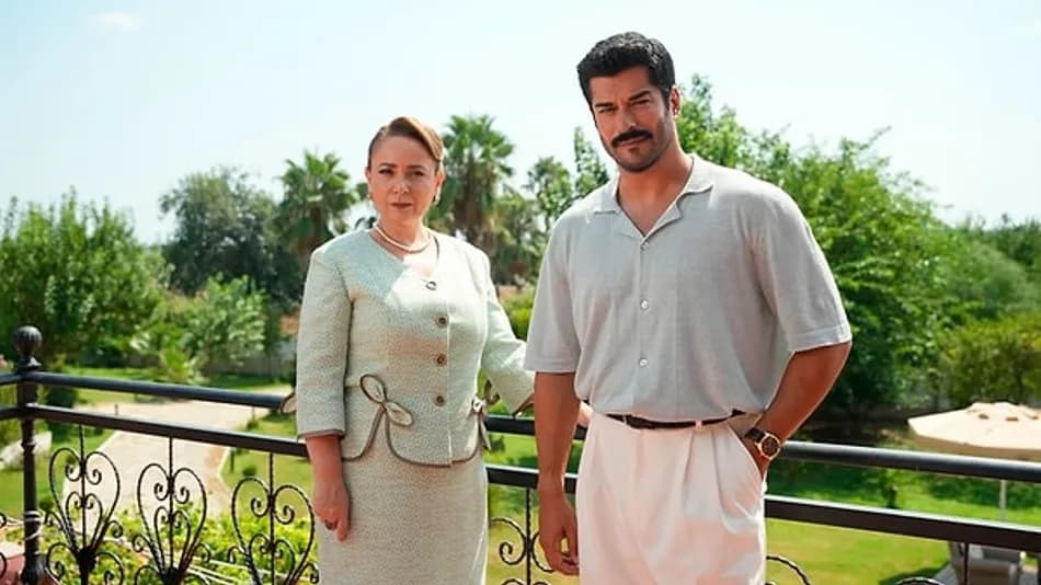 Burak Özçivit ve Sibel Taşçıoğlu'nun Yaş Farkı Gündem Oldu