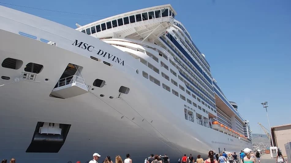 Barselona, kruvaziyer turistlerinden alınan vergiyi iki katına çıkarıyor