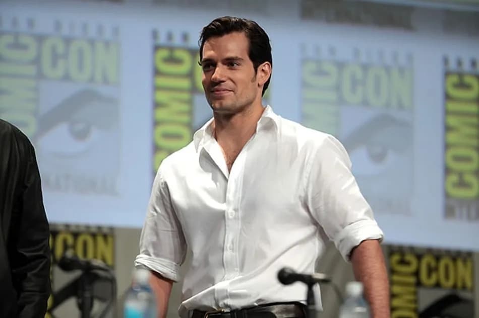 Henry Cavill'in Yeni Görüntüsü Sosyal Medyada Gündem Oldu