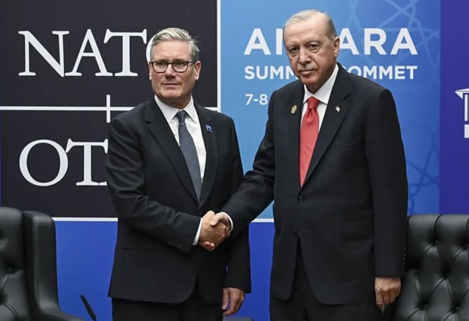 Erdoğan’ın NATO liderlerine silah hediyesi gündem oldu