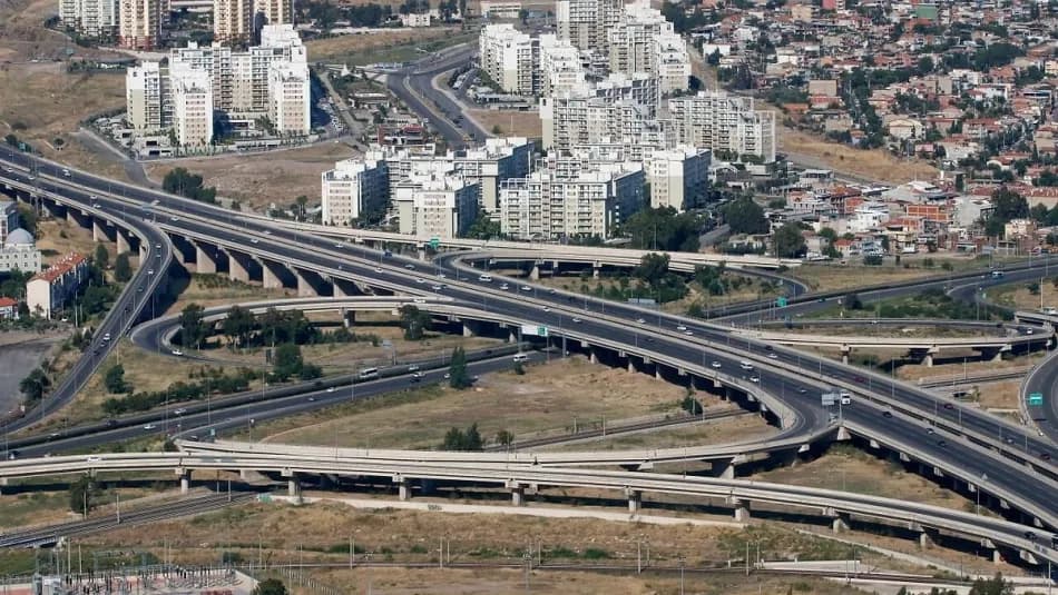 KGM, İzmir Çevre Yolu'nun Ücretli Olacağı İddialarını Yalanladı