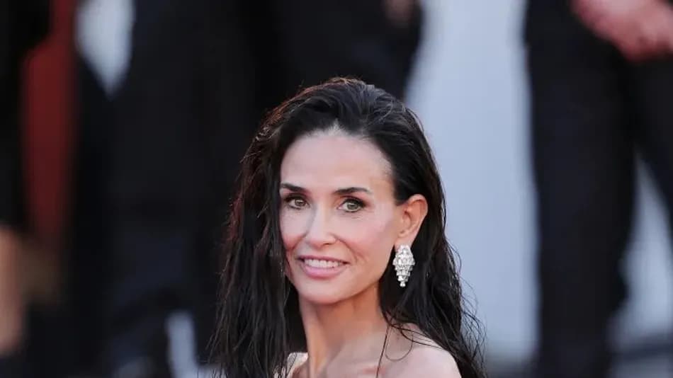 Demi Moore'un Cannes görünümü sosyal medyada tartışma yarattı