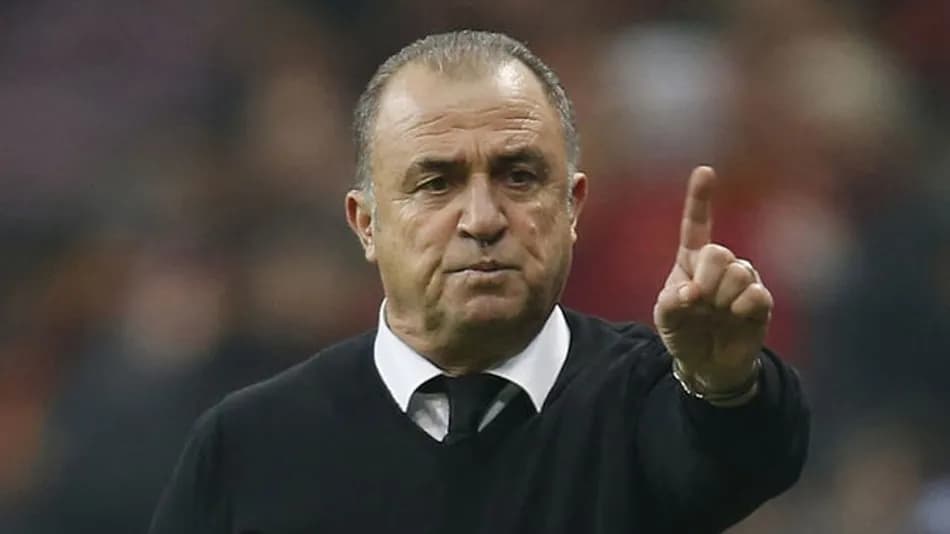 Fatih Terim, Galatasaray'ın şampiyonluğunun ardından Okan Buruk'u tebrik etti