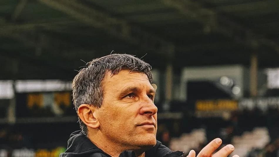 Hull City Teknik Direktörü Sergej Jakirovic, Championship’te yılın teknik direktörü ödülüne aday gösterildi