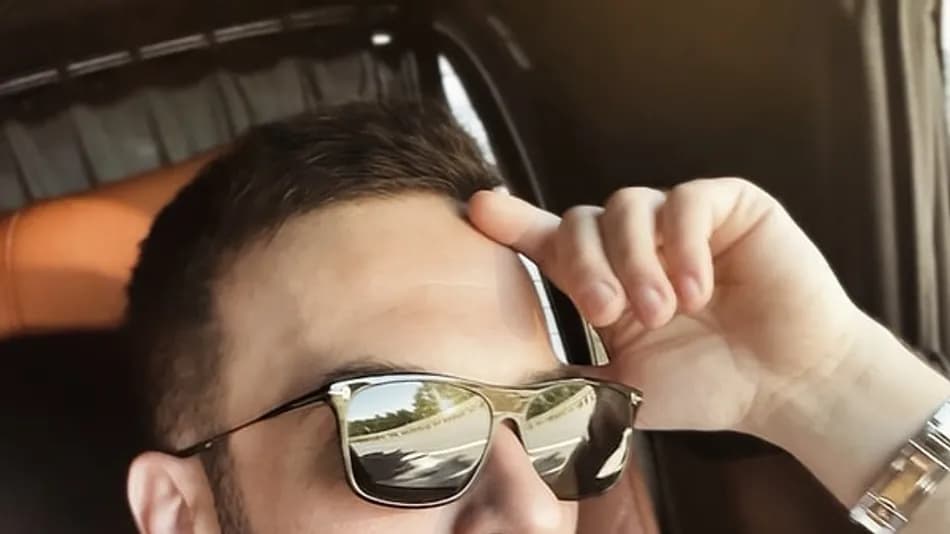 Tarkan'ın Yeni İmajı Sosyal Medyada Gündem Oldu