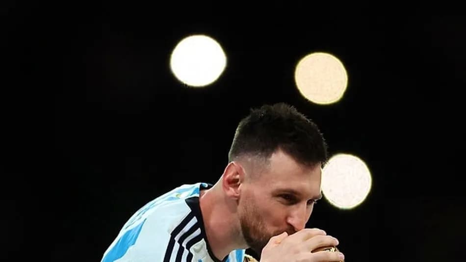 Arjantin Futbol Federasyonu’ndan Messi için alkış kararı