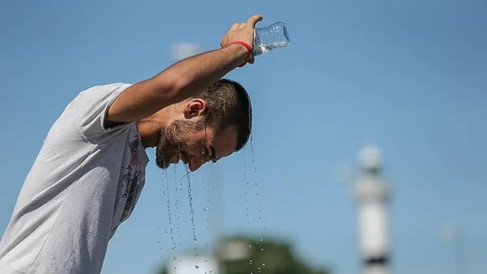 Meteoroloji ve AKOM'dan sıcak hava dalgası uyarısı