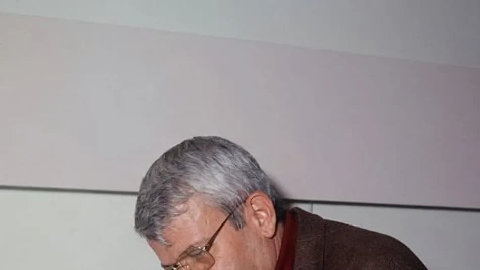 Adile Naşit’in Hastane Fotoğrafı Sosyal Medyada Tartışıldı