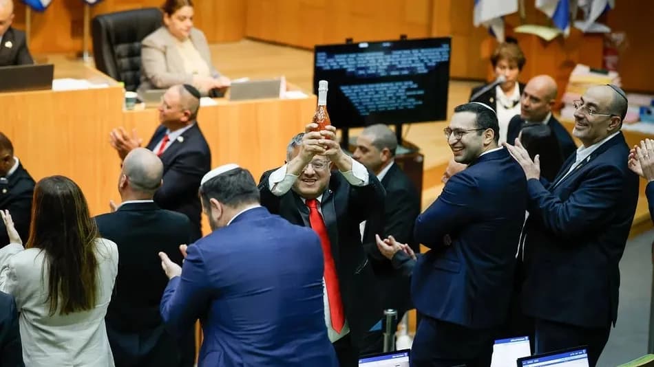 İsrail Meclisi, Filistinli esirleri hedef alan idam cezası yasasını kabul etti