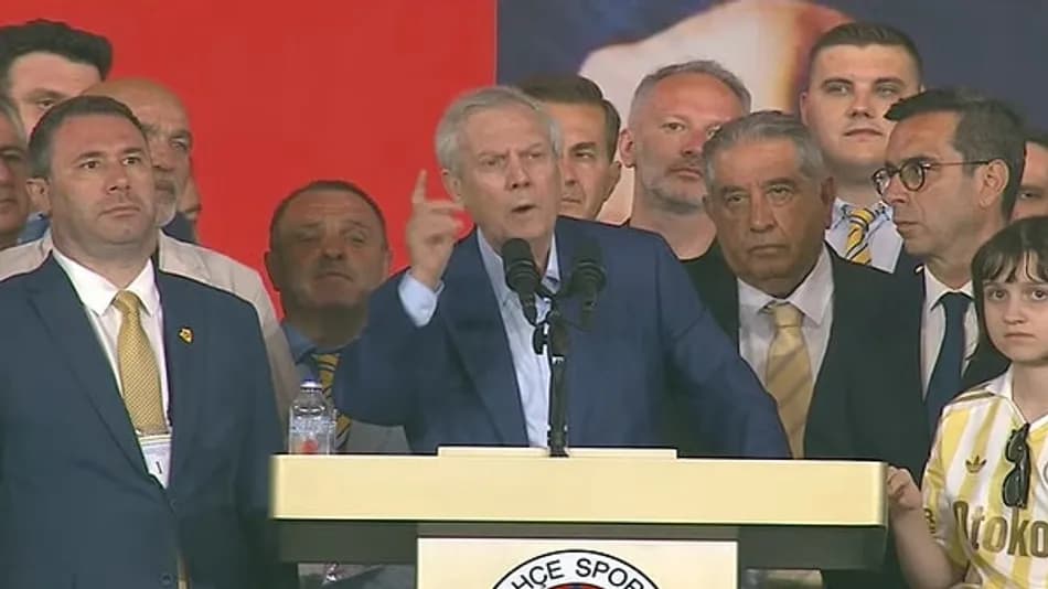 Aziz Yıldırım yeniden Fenerbahçe başkanı seçildi