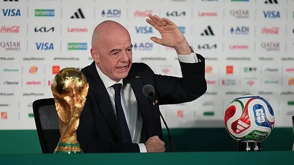 FIFA 2030 Dünya Kupası için 64 takımlı formatı değerlendiriyor