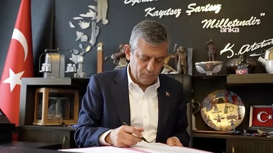 Özgür Özel’in CHP’den istifa ettiği iddia edildi