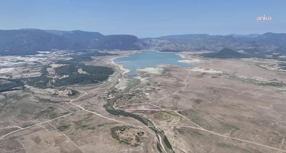 İzmir'de Tahtalı Barajı'nın doluluk oranı geçen yıla göre üç katına çıktı