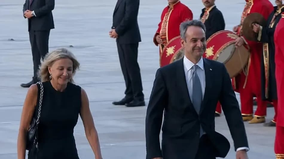 Ankara’daki NATO Zirvesinde Miçotakis’e Mehterli Karşılama