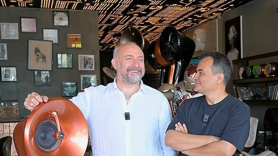 Halit Ergenç’in 15 yıllık hoparlör işi gündem oldu