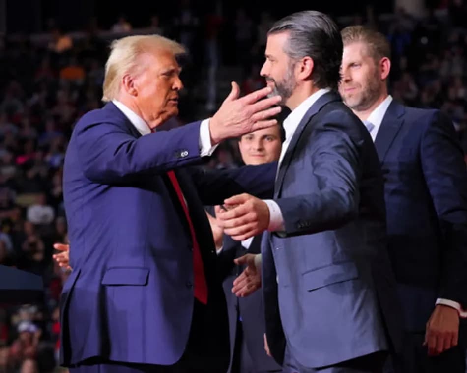 Trump, oğlunun düğününe katılamayacağını açıkladı