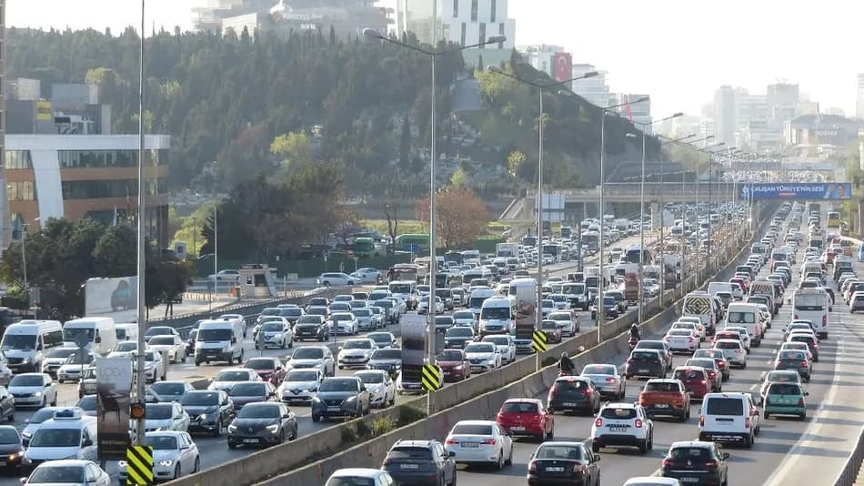 1 Mayıs 2026'da İstanbul, Ankara ve İzmir'de bazı yollar trafiğe kapatıldı