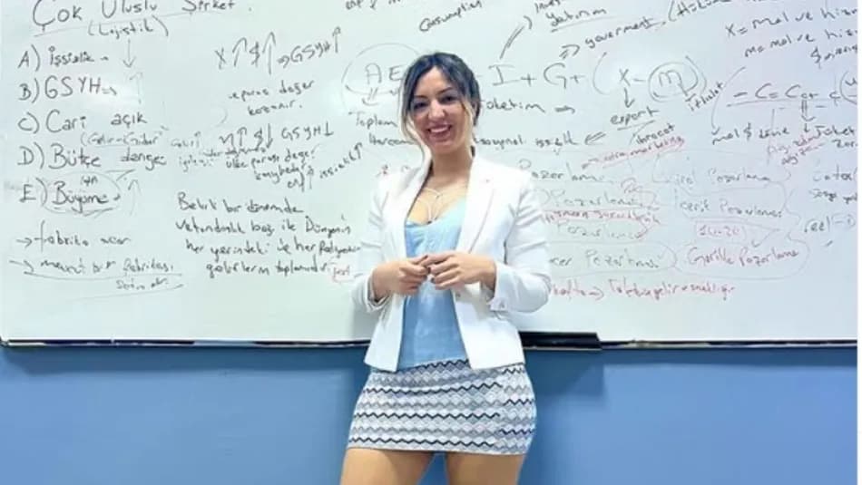 Fidan Atalay'ın öğretmenliği bırakarak sosyal medyaya yöneldiği öne sürüldü