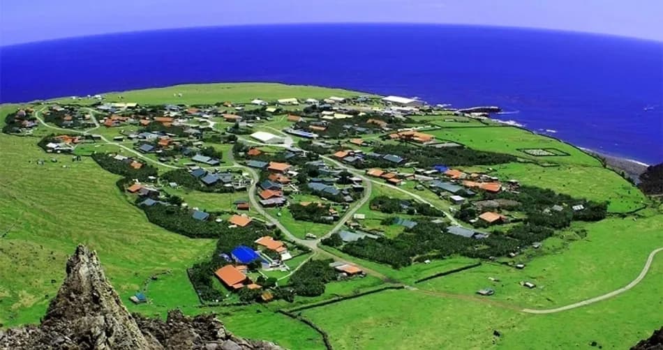 Tristan da Cunha Adası'nda hantavirüs şüphesi nedeniyle temaslı takibi başlatıldı