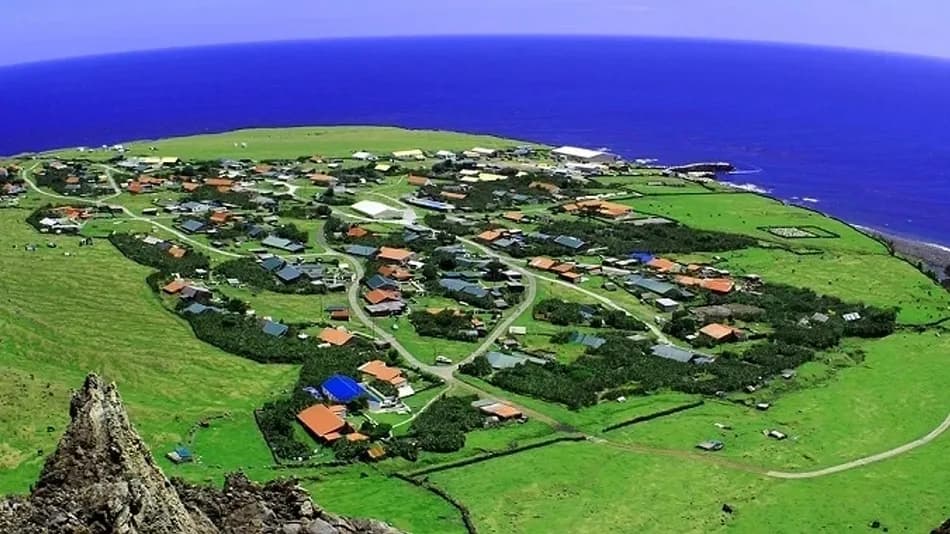Tristan da Cunha Adası'nda hantavirüs şüphesi nedeniyle temaslı takibi başlatıldı