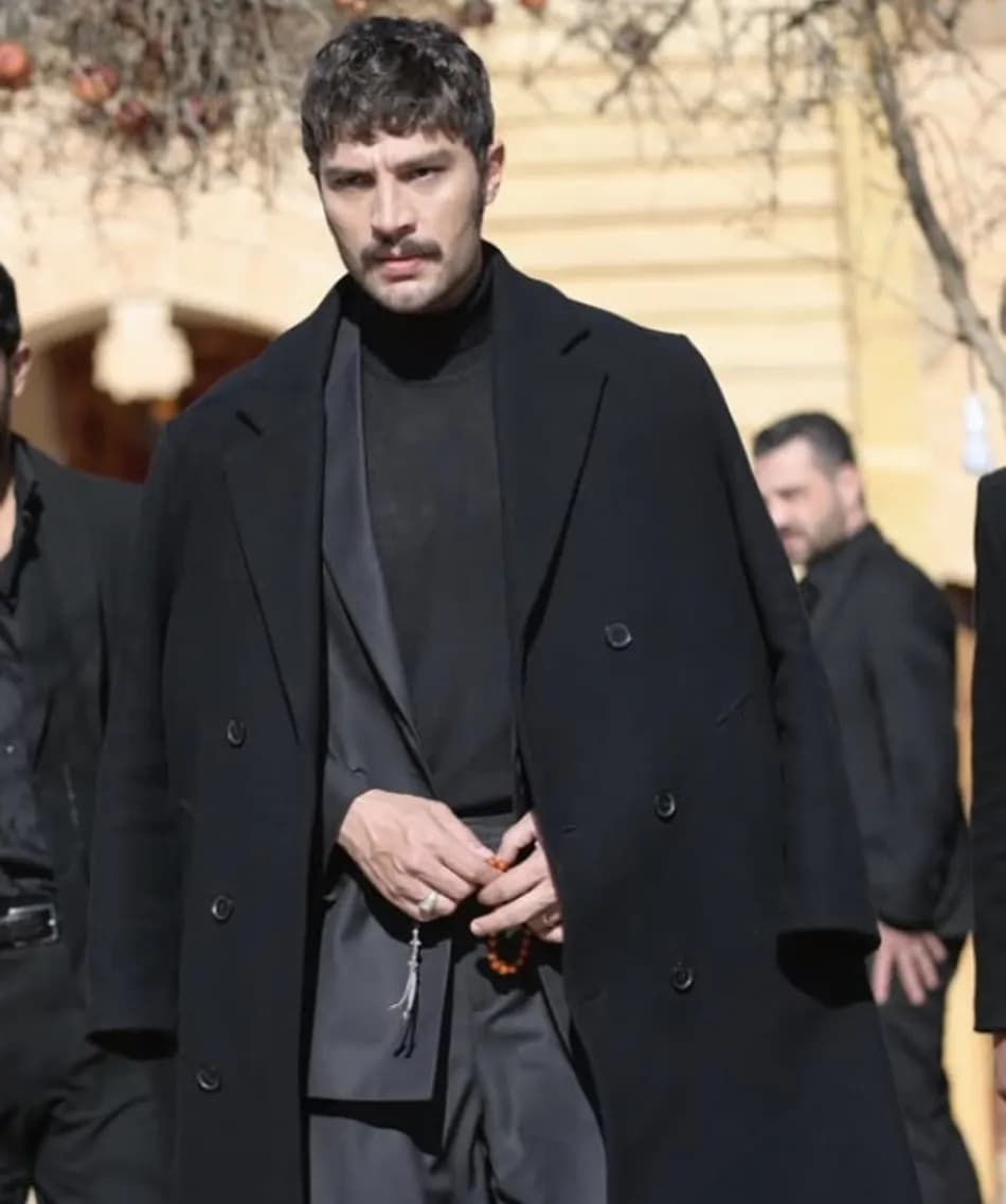 İlhan Şen ödül gecesinde elindeki tespihle gündem oldu