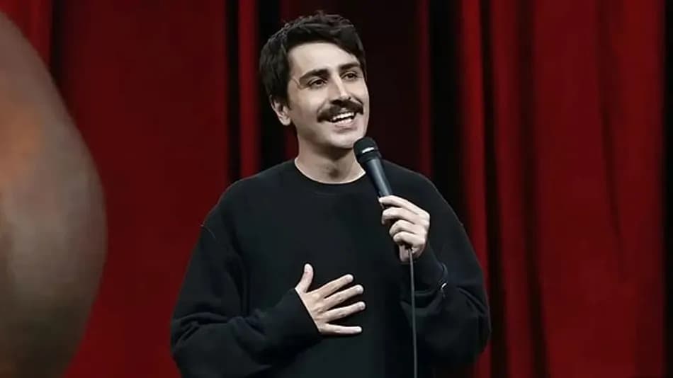 Deniz Göktaş Gözaltına Alındı, Komedyenlere Çağrı Büyüdü