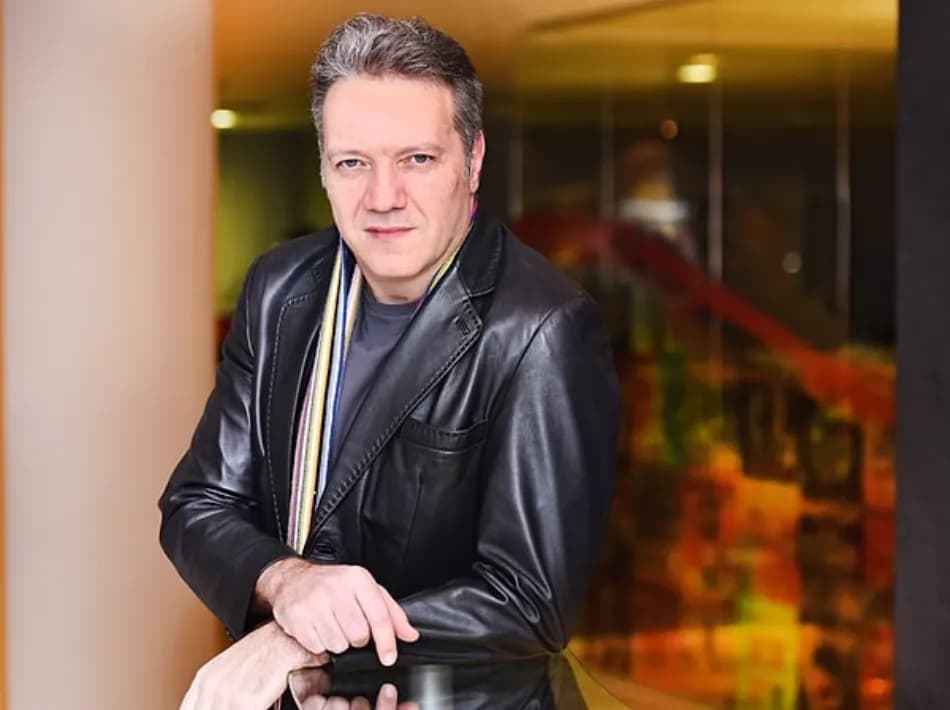 Murat Serezli Aşk ve Taht Dizisinin Kadrosuna Katıldı