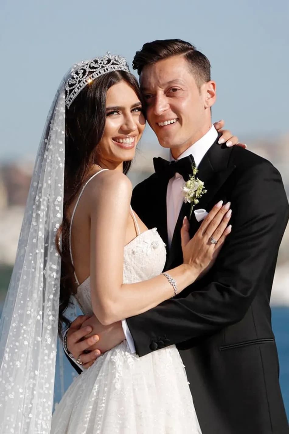 Mesut Özil ve Amine Özil’in üçüncü çocukları dünyaya geldi