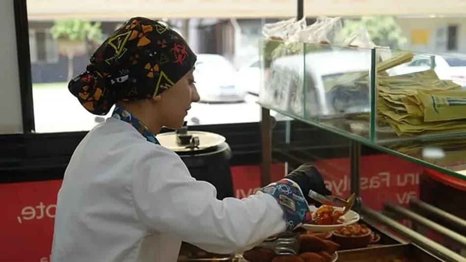 Gaziantepli Büşra Tekin 19 Yaşında İşletme Sahibi Oldu