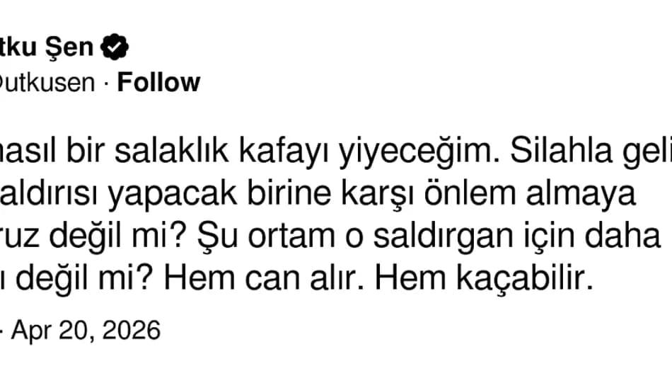 İzmir'de bir ortaokulda öğrenciler güvenlik kontrolüyle okula alındı