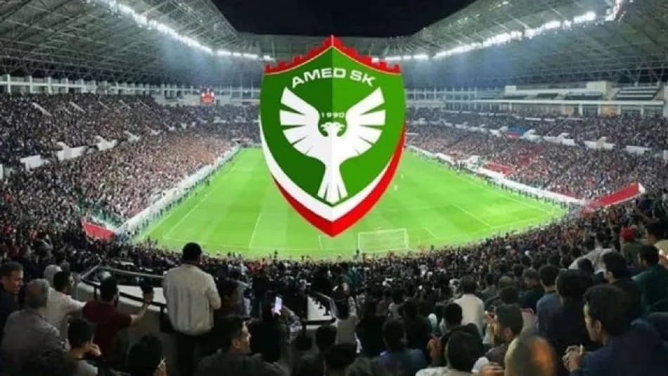 Devlet Bahçeli, Süper Lig'e yükselen Amedspor'u tebrik etti