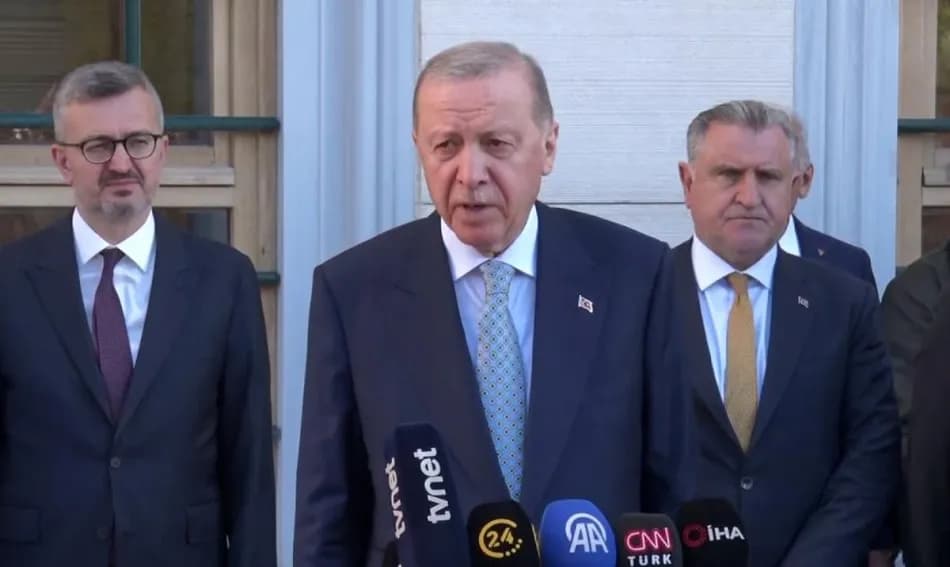 Erdoğan'ın bayram namazında Acun Ilıcalı da yer aldı
