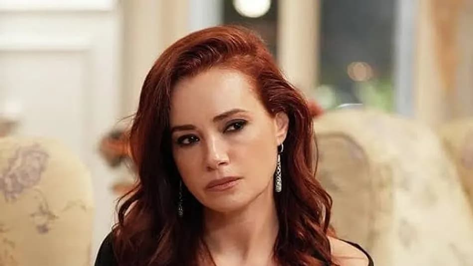 Özgü Namal'ın Cevher dizisinden ayrıldığı iddia edildi