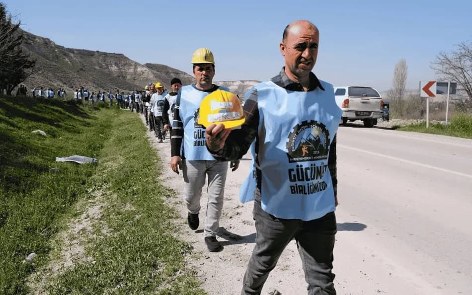 Maaşlarını alamayan Doruk Madencilik işçilerinin Ankara yürüyüşüne polis müdahalesi