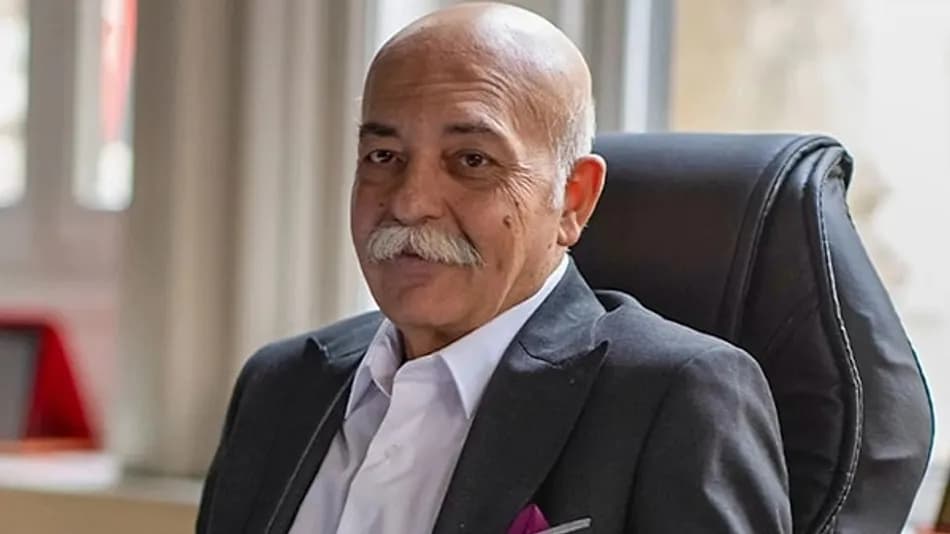 Settar Tanrıöğen Düğünümüz Var Dizisinin Kadrosuna Katıldı