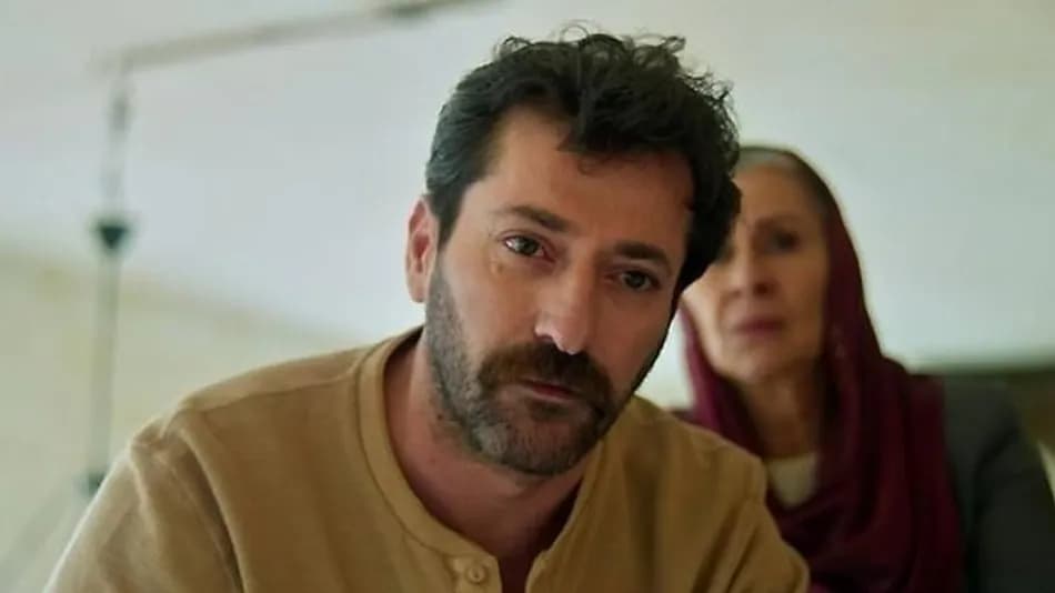 Burç Kümbetlioğlu Uzak Şehir Vedası İçin İlk Kez Konuştu