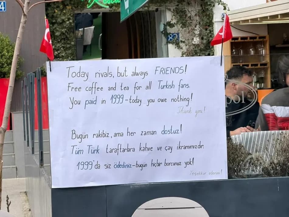 Kosova’da Türk taraftarlara çay ve kahve ikramı mesajı dikkat çekti