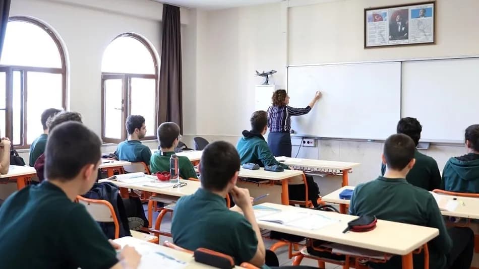 12 bilim insanından 4+4+4 sistemi için değişiklik çağrısı