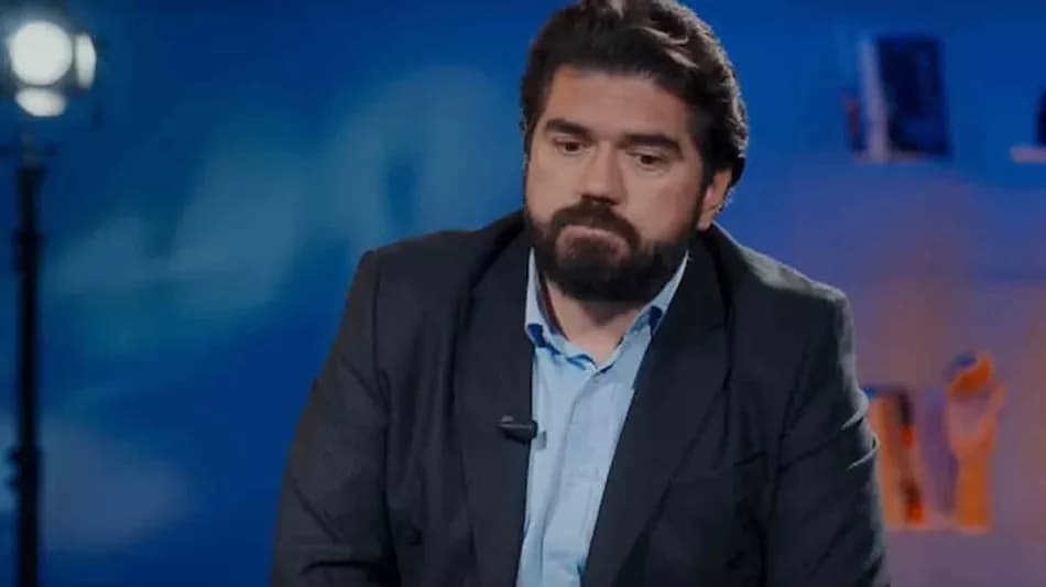 Yasa dışı bahis soruşturmasında gözaltına alınan Rasim Ozan Kütahyalı'nın telefon şifresini vermediği öne sürüldü