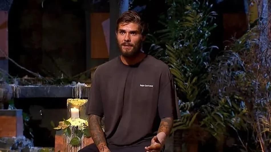 Survivor'da diskalifiye edilen Barış Murat Yağcı konseyde veda etti