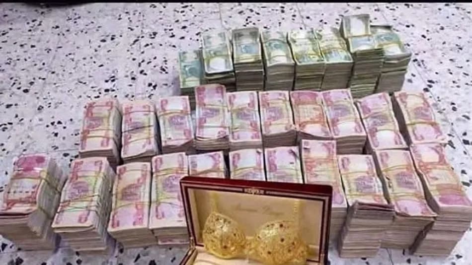 Irak’ta yolsuzluk operasyonu: Vekilin evinde para ve altın iddiası