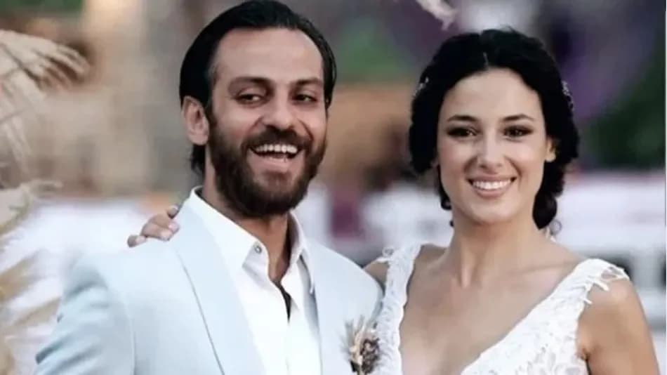 Erkan Kolçak Köstendil ile Cansu Tosun'un Boşandığı İddia Edildi