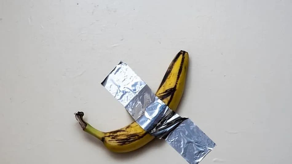 Maurizio Cattelan’ın 6,2 Milyon Dolarlık Muzu Çalındı