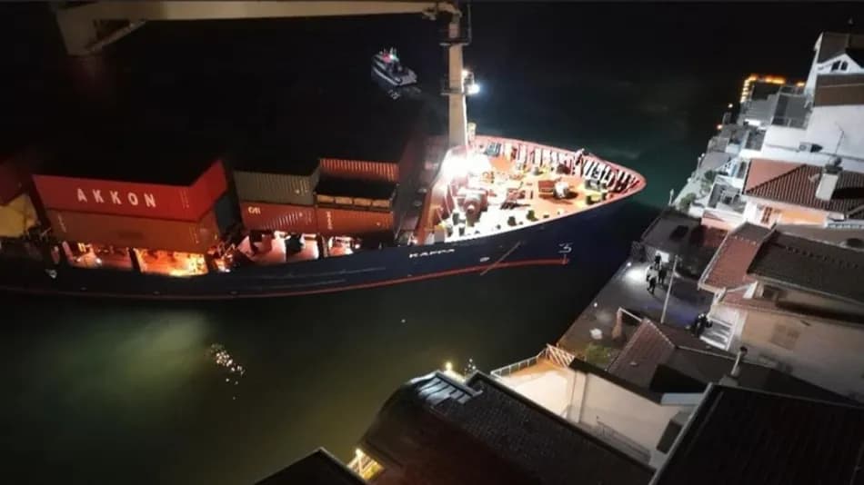Yeniköy’de karaya oturan geminin çarptığı yalıyla ilgili sahiplik iddiası netleşti