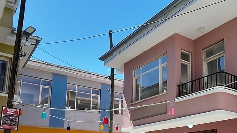 Seksenler dizisi Elazığ’da bir sokağa ilham oldu