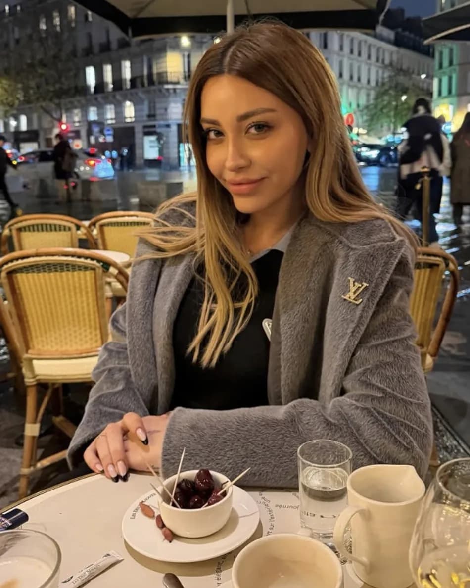 Mika Raun tahliye edildiğini sosyal medya paylaşımıyla duyurdu