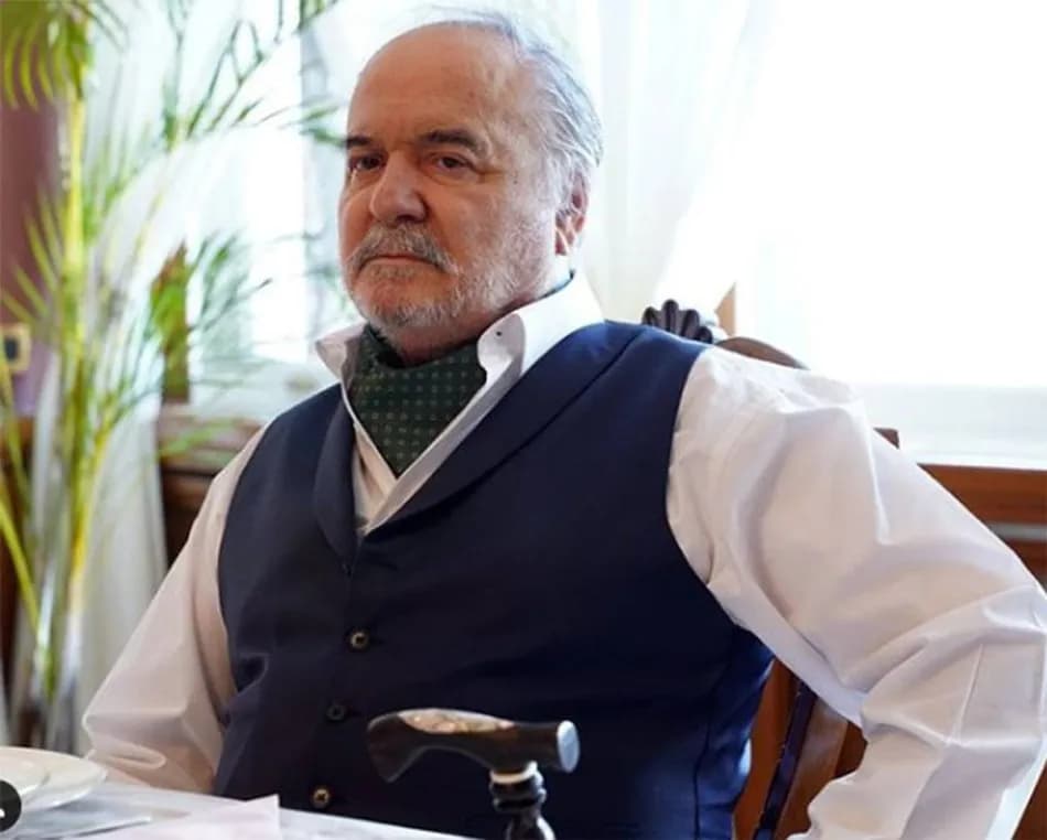 Çetin Tekindor'un yeni dizisi Çirkin'deki imaj değişimi dikkat çekti