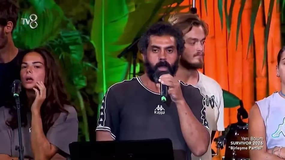 Bayhan, Survivor'da ilk rap şarkısı "I'm a Survivor"ı seslendirdi