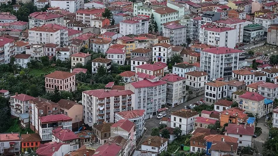 Mardin'de kiralık ilanındaki “yabancı ve memur kriteri” ifadesi için suç duyurusu