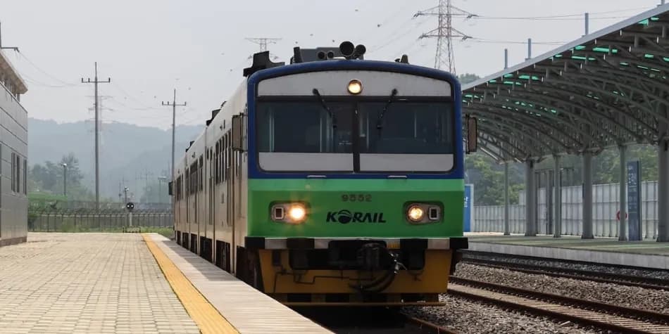 Güney Kore, Dorasan İstasyonu’na tren seferlerini 10 yıl sonra yeniden başlatıyor